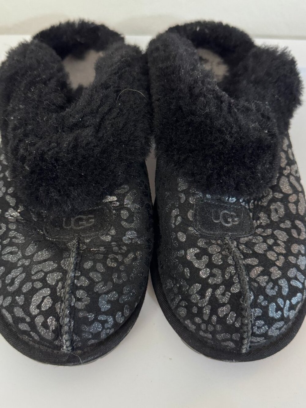 UGG Black Leopard Print Sheepskin Clog Slippers | Size 9